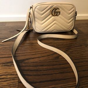 Gucci Marmont GG Crossbody